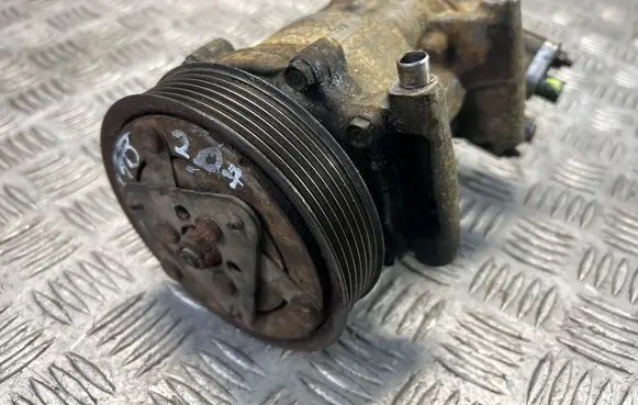 Peugeot 207 Air conditioning (A/C) compressor (pump)