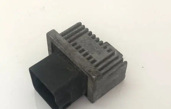 Nissan Kubistar Glow plug pre-heat relay 7700115078