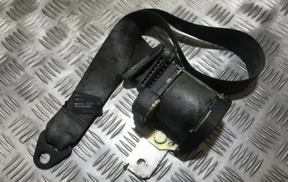 Renault Scenic I Front seatbelt 422318 30001575