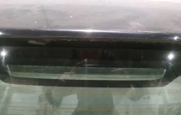 Volvo V70 Third/center stoplight 