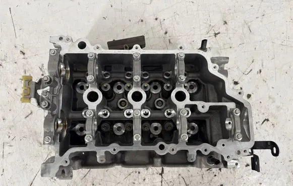Ford Escape IV Engine head PV4E6049E46A RFHX7G6090AEP RFHX7G6090AE
