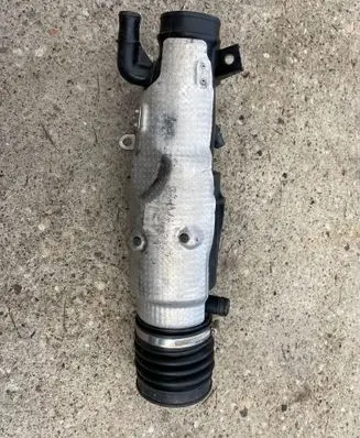 Ferrari 488 Pista Air intake duct part 320385320387