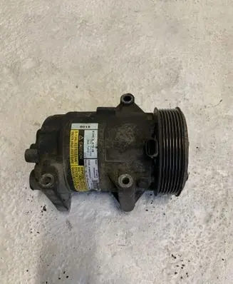 Renault Megane II Air conditioning (A/C) compressor (pump) 01140018 8200309193 01084202327