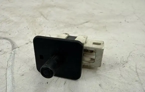 Mercedes-Benz C W203 Front door sensor coupe 2028209410