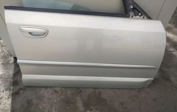 Subaru Outback Front door