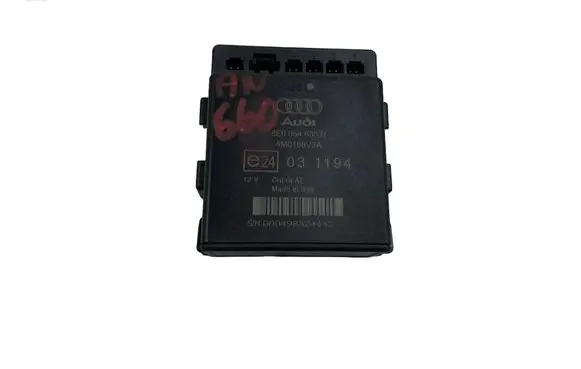 Audi TT TTS Mk2 Parking PDC control unit/module 8E0054635D