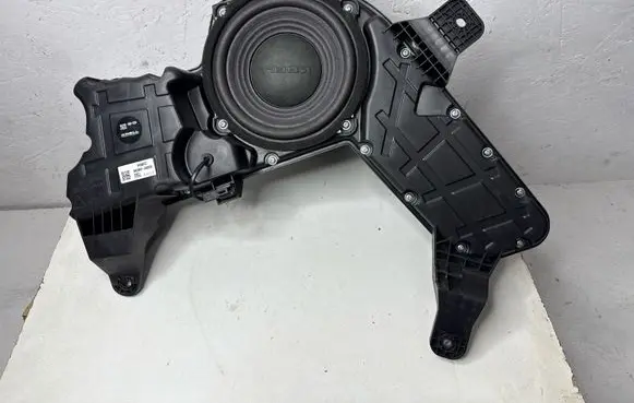 Hyundai Kona I Subwoofer speaker 96380J9000