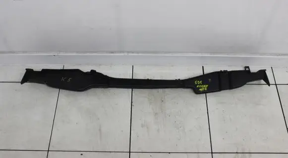 Nissan Note (E11) Rear bumper mounting bracket