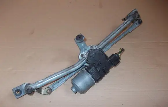 Skoda Fabia Mk1 (6Y) Front wiper linkage and motor 6Q1955119A