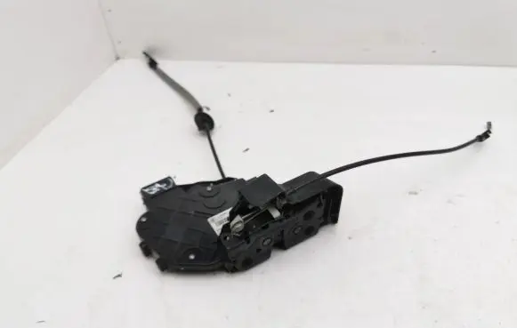 Volvo S80 Front door lock 31253665