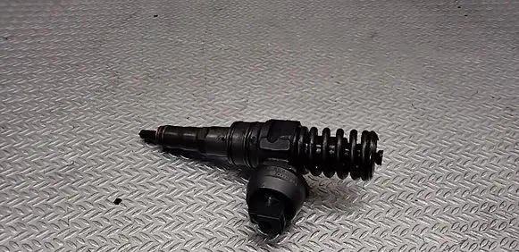 Seat Altea Fuel injector 038130073AG