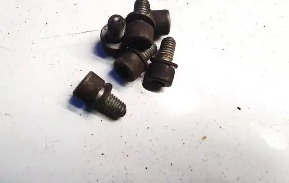 Fiat Freemont Nuts/bolts 