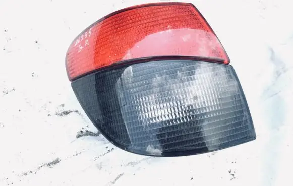 Peugeot 406 Rear/tail lights 45502