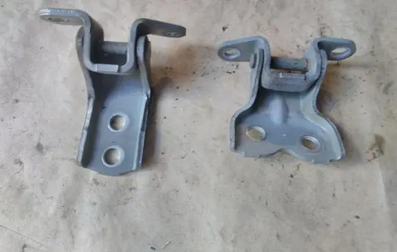 Toyota Avensis T250 Front door hinge set 