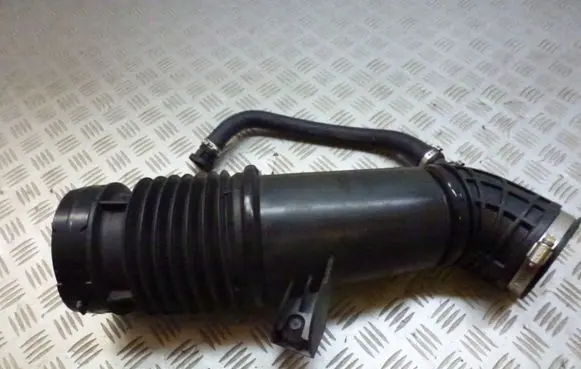 Jeep Wrangler Air intake hose/pipe