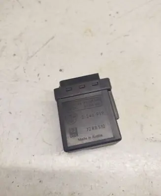 BMW 5 E39 Glow plug pre-heat relay 2246919 72RB510