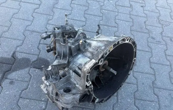 Renault Megane II Manual 5 speed gearbox ND0008