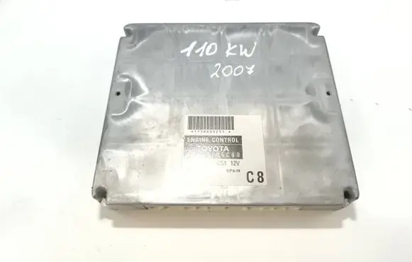Toyota Avensis T250 Engine control unit/module 8966105C80 1758009251 MB1758009251