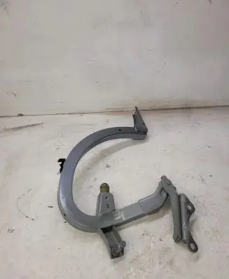 Audi A6 S6 C7 4G Tailgate/trunk/boot hinge 4G5827302B