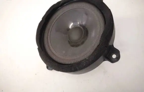 Subaru Outback Front door speaker G10531C3
