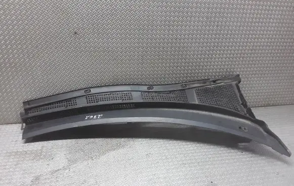 Mazda 3 I Wiper trim