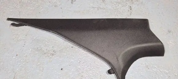 BMW 3 G20 G21 (C) pillar trim 8498077