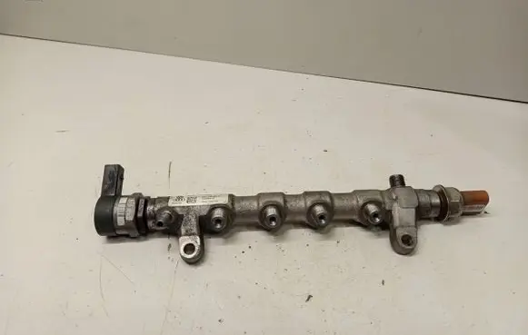 Audi A4 S4 B8 8K Fuel main line pipe 03L130089Q