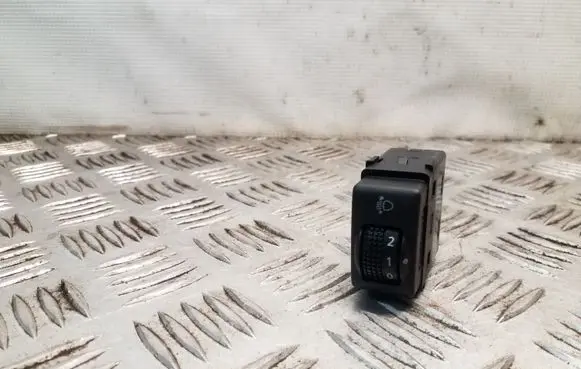 Nissan Juke I F15 Headlight level height control switch