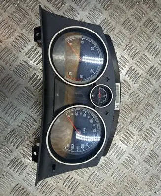 Opel Zafira B Speedometer (instrument cluster) 13216684 SW4405