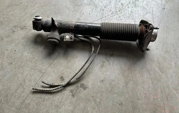 BMW X5 F15 Rear shock absorber/damper 6875088