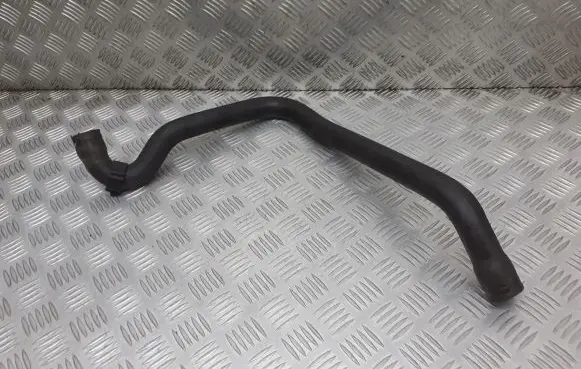 Volkswagen Polo IV 9N3 Engine coolant pipe/hose