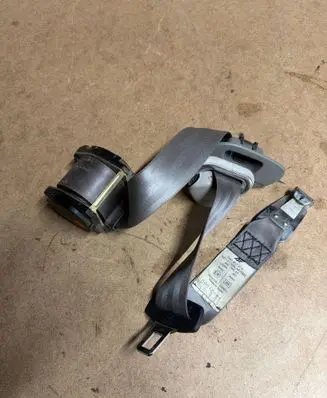 Volkswagen Sharan Rear seatbelt 7M3857815 1M21613B85 560196529