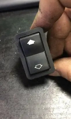 BMW 7 E38 Electric window control switch 8368974