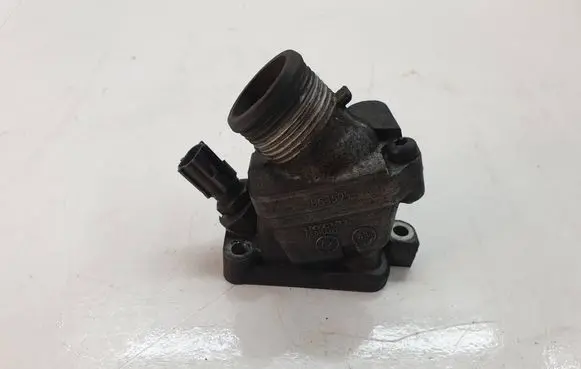 Volvo XC90 Thermostat/thermostat housing 8636954