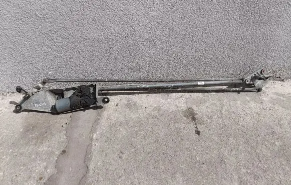 Renault Modus Front wiper linkage and motor 0390241777