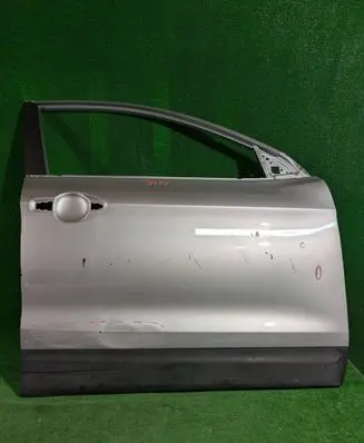 Nissan Qashqai Front door