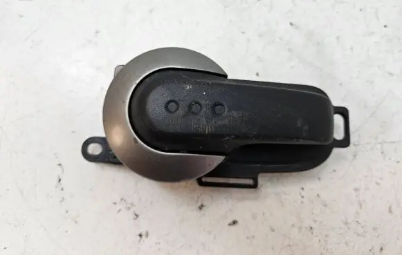Nissan Note (E11) Rear door interior handle