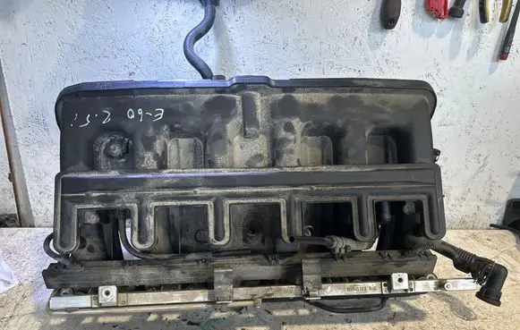 BMW 5 E60 E61 Intake manifold 7523290