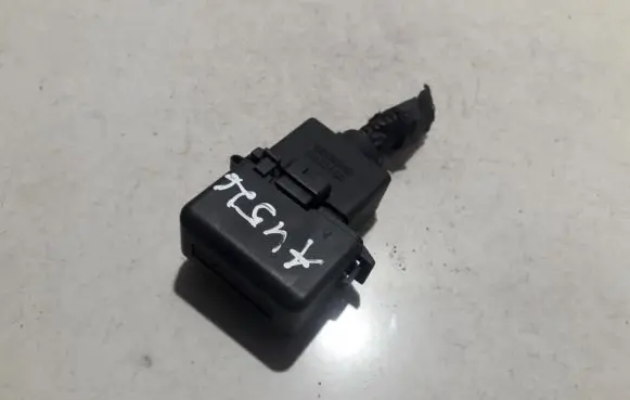 Sensor