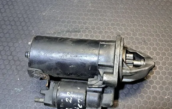 Mercedes-Benz Sprinter W906 Starter motor 0986021360