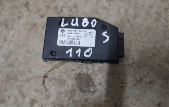 Volkswagen Touareg I Other control units/modules 7L6919879B