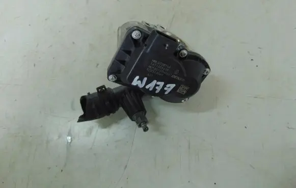 Mercedes-Benz A W177 EGR valve 147100361R
