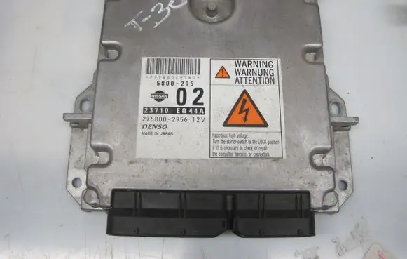 Nissan X-Trail T30 Engine control unit/module 23710EQ44A