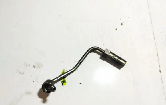 Nissan Pathfinder R51 Fuel line pipe