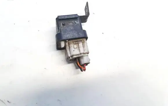 Mitsubishi Pajero Glow plug pre-heat relay m0346798 156700-1260