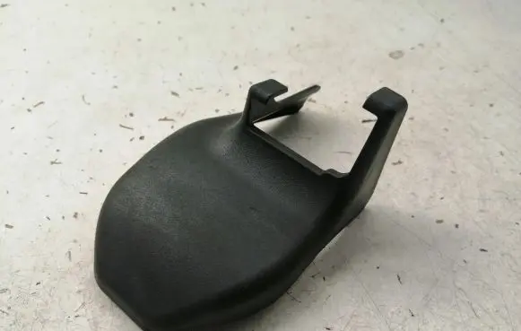 Toyota Avensis T270 Front driver seat rail trim 7212405010C0 7212405010