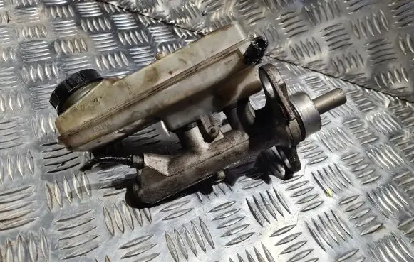 Renault Scenic II - Grand scenic II Master brake cylinder