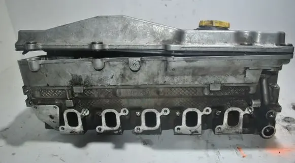 Land Rover Discovery 3 - LR3 Engine head HRC2880