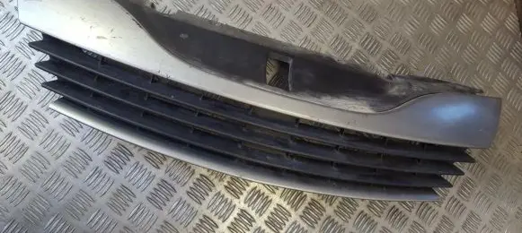 Renault Laguna II Front grill 8200012581 42114