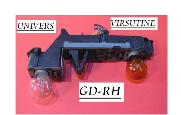 Volvo 850 Tail light bulb cover holder 9151646